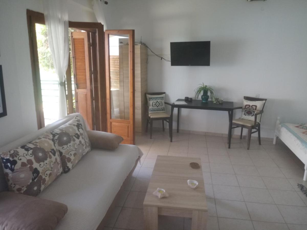 Holiday home Kamari Keramidhion